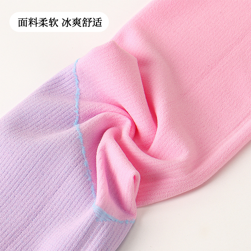 Silk travel sleeves for cycling
