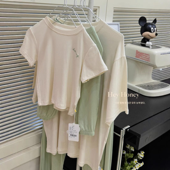 Size Roll Hey honey Summer New Children's Short-sleeved Trousers Home Clothes suit Parent-child Thin Modal