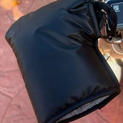 Electric Vehicle Gloves, Winter Hand Guards, Thickeneded Cold Protection and Warmth, Motorcycle Cycling Windproof Battery Car Plus Cotton Handlebar Covers (Handlehold cover) - thickened-love-bear