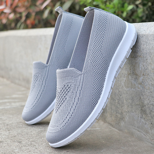 Old Beijing cloth shoes for women 2024 cross-border new style fly woven shoes casual shoes foreign trade soft sole middle-aged and elderly mother's shoes