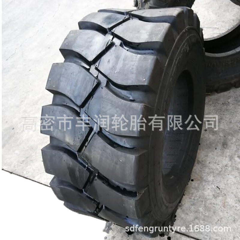 工程机械15/70-18 铲运机矿山轮胎装载机轮胎