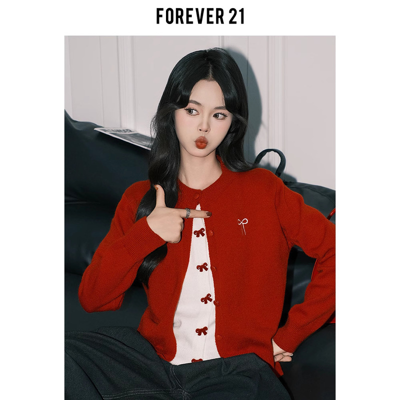 Forever 21 Atmospheric Chic Red Sweater Fake Two-Piece Knitted Cardigan Women's Loose and Chic Embroidered Top