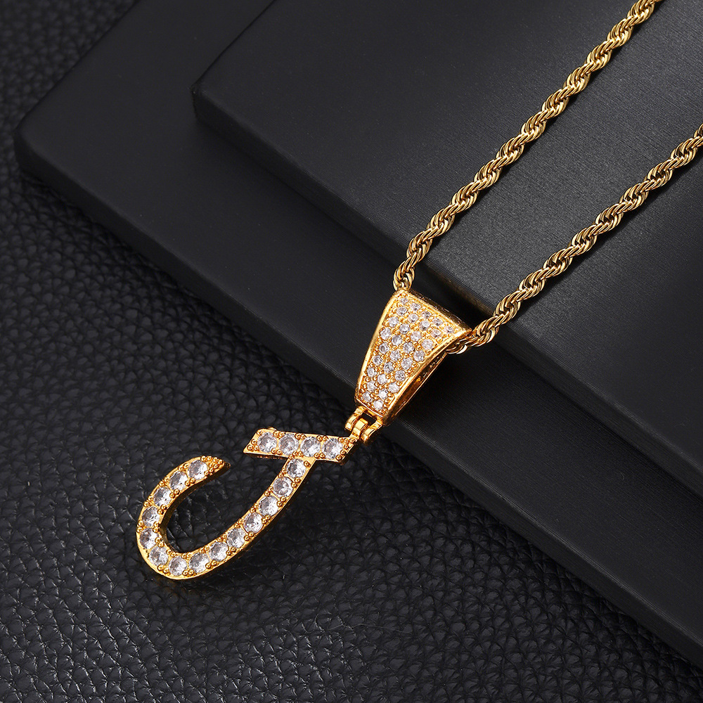 Europa y los Estados Unidos 26 nuevas letras inglesas de moda colgante collar de cadena de torsión joyas colgante de letras de zircon