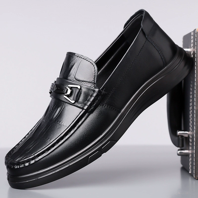 Мужские модные туфли-лоферы 2025 года, новые стильные ботинки из натуральной кожи первого слоя, удобные слипоны, повседневная модная обувь из натуральной кожи.