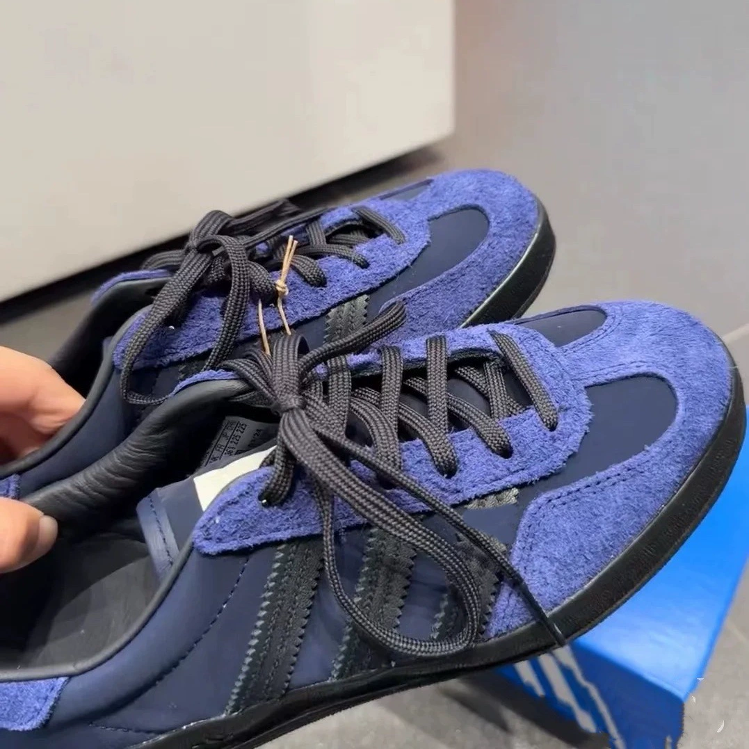 Кожаная немецкая тренировка обувь женская спортивная повседневная обувь на толстой подошве 2024 осень и зима новая тибетская голубая ретро дикая белая обувь