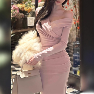 ��ɫ�Ƀ��������治Ҏ�t����ȹŮ�ﶬ�����@��б������L���B��ȹ