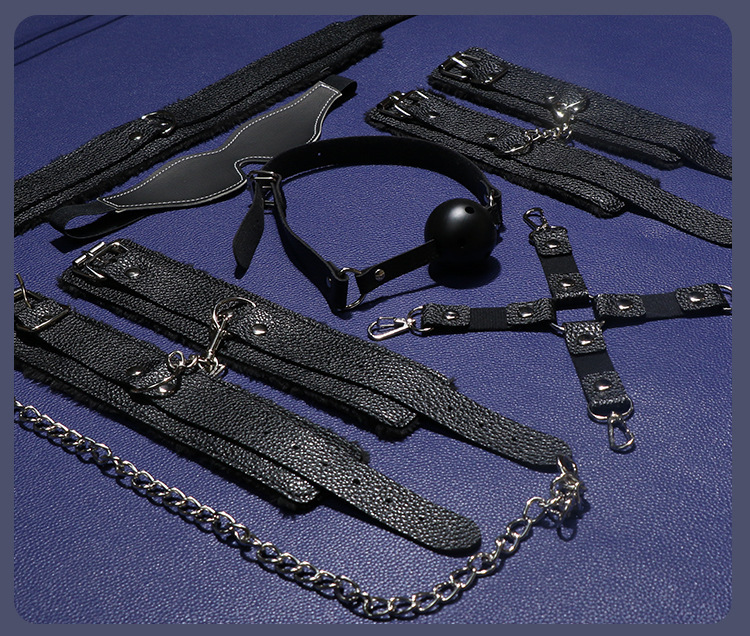 Adult Bondage Kit with Breast Clamps and Handcuffs, Faux Leather and Metal Restraint Set — detail image 22