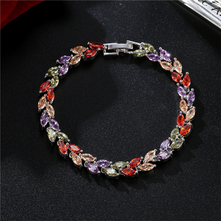 Vacation Leaf Copper Plating Inlay Zircon Bracelets display picture 3