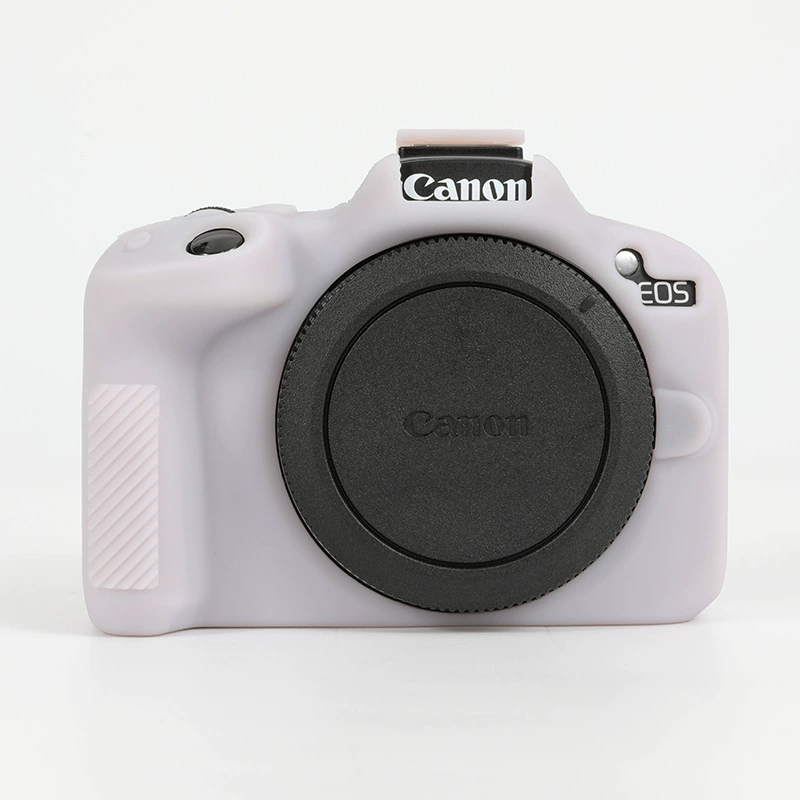 Силиконовый защитный чехол (Canon R50) — глянцевый резиновый чехол, лёгкий 22×13×1 см