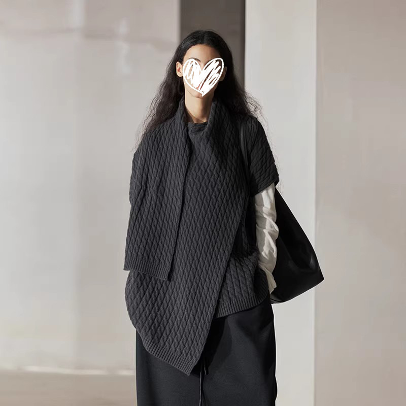 Semicirc Wool Asymmetrical Cable-Knit Cape Shawl Sweater for Women Autumn and Winter Gray Cable-Knit Knitwear Semicirc Wool Asymmetrical Cable-Knit Cape Shawl Sweater for Women Autumn and Winter Gray Cable-Knit Knitwear