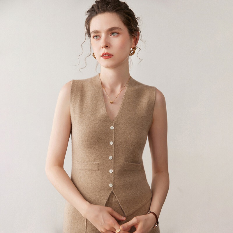 2025 Autumn/Winter Cashmere Knitted Cardigan for Women, Sleeveless V-Neck Single-Breasted Wool Vest, Versatile