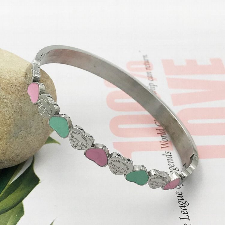 2022 moda ins colorido amor titanio pulsera de acero de alta gama elegante estilo preppy pulsera de acero inoxidable joyería popular