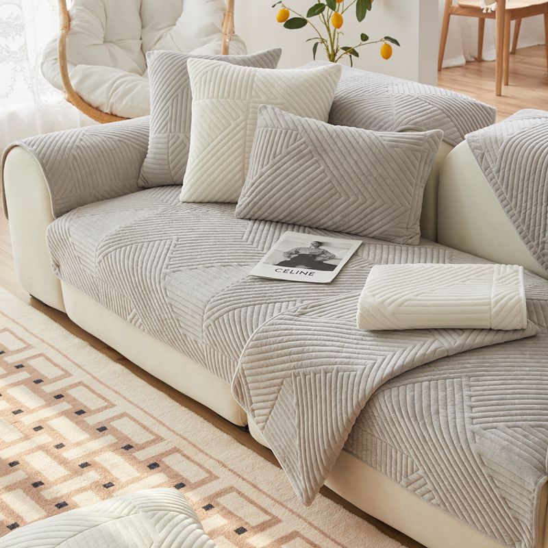 Nordic Minimalist Plush Sofa Cushion Autumn/Winter Anti-slip Sofa Cover Blanket Modern All-Season Universal Leather Seat Pads