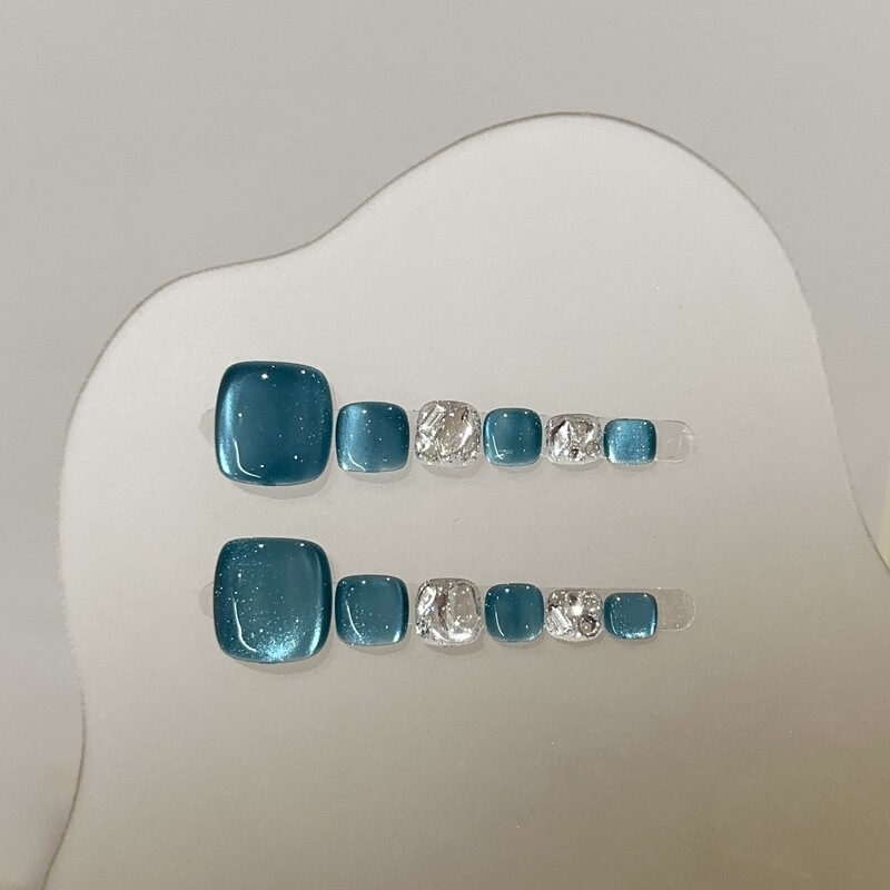 Pure hand-worn nail piece high-level summer blue cat's eye manicure white temperament detachable fake nails