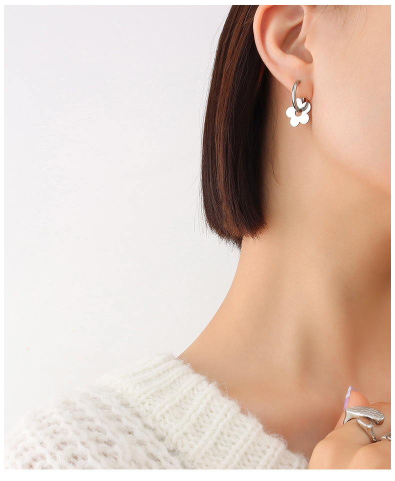 French Style Cross-Border Hot Selling Popular Light Luxury Flower Eardrops Stud Earrings Titanium St