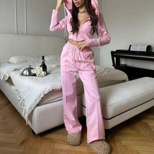 �W���羳���eŮʿ���b��ɫ�L��¶���Ը�����_����ϵ���Lѝ������