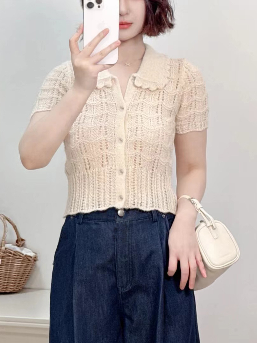 [French Holiday] Hollow-Out Cute Knitted Sweater for Women with Doll Collar, Gentle and Elegant Puff Short Sleeve Crop Top
