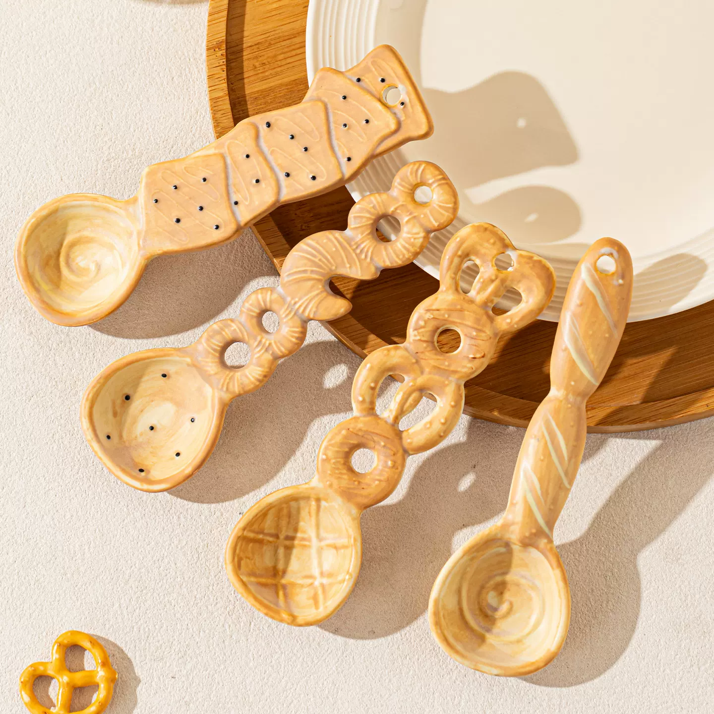 可爱陶瓷勺子个人专用高颜值长柄勺汤勺卡通釉下彩汤匙饭勺调羹勺