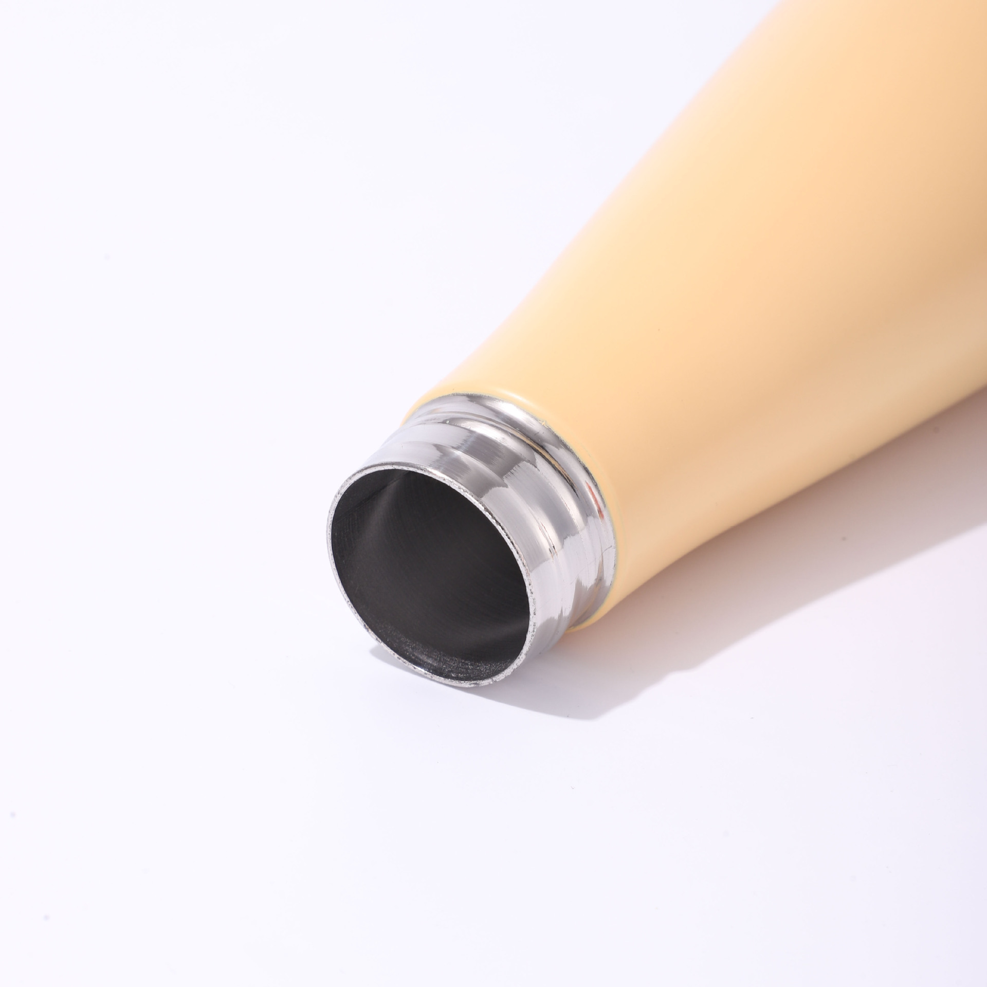 Transfronterizo nuevo 304 taza de acero inoxidable taza americana portátil taza de agua deportiva al aire libre botella de cola al por mayor