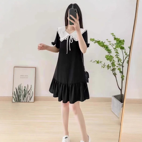 Black High Collar Dress for Petite Figures, Loose Fit, Slimming, Fashionable, Muscle-Hiding, Short-Sleeved