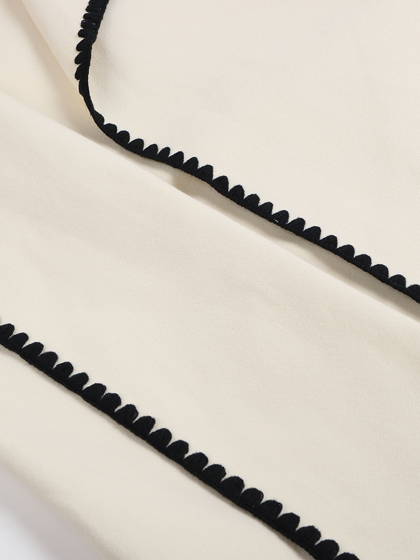 Women's Long Woolen Coat With Braided Lapel For Autumn And Winter_voghion.com