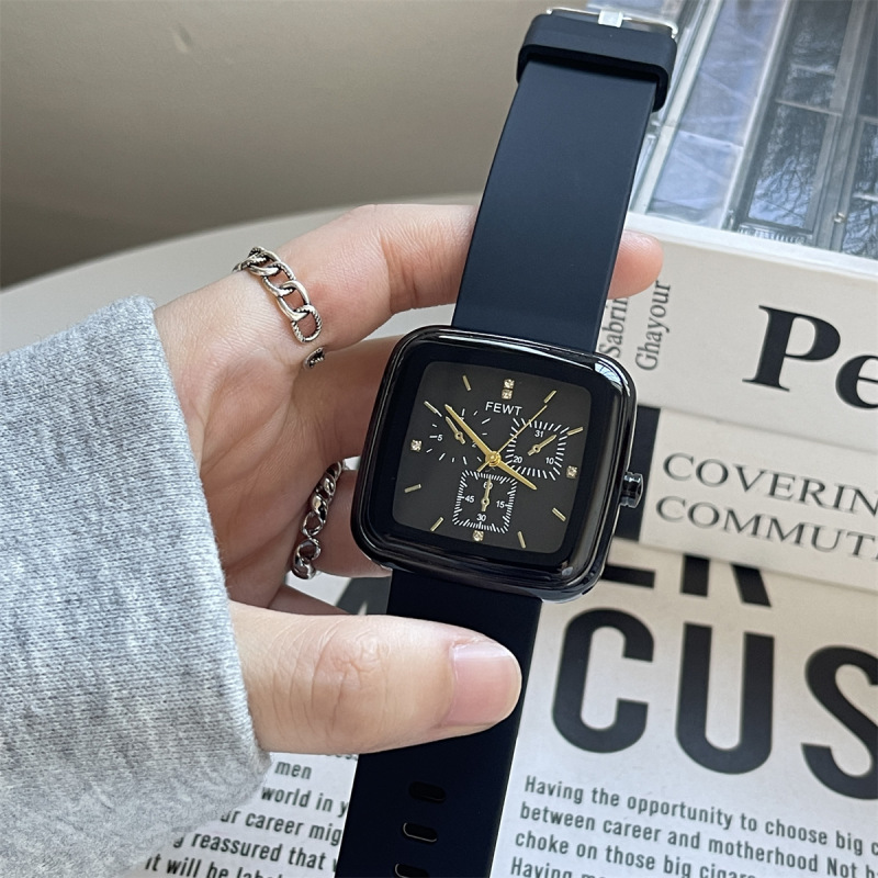 Watch Women's 2022 New Square Women's Watch High Sense Personality Large Dial Waterproof Cold Wind Student Cross-border Hair