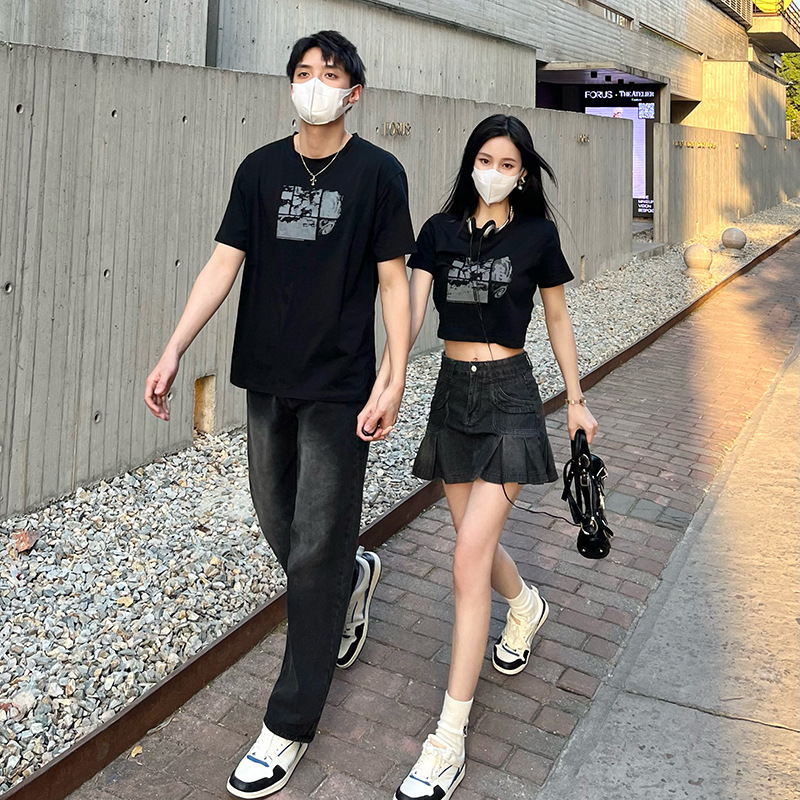 不一样的学院风新款夏季情侣装小众设计感潮流圆领印花短袖T恤ins