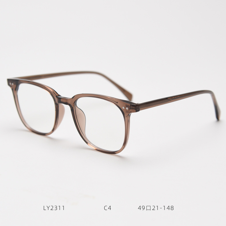 Fashionable Square Eyewear Frames For Students And Unisex Style_voghion.com