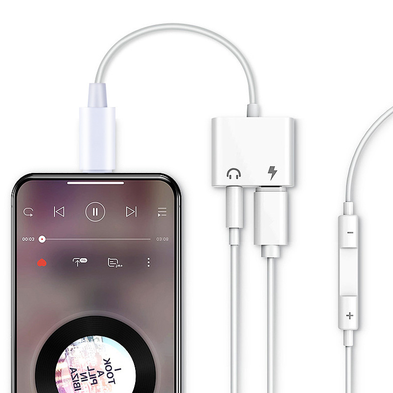アップルのiphoneアダプターを適用します。|undefined