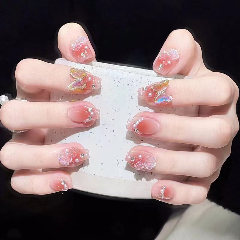 Explosive Wearable Manicure Temperament Whitening Blush Butterfly Wearable Nail Stickers Cat Eye Fake Nails Manicure Wholesale