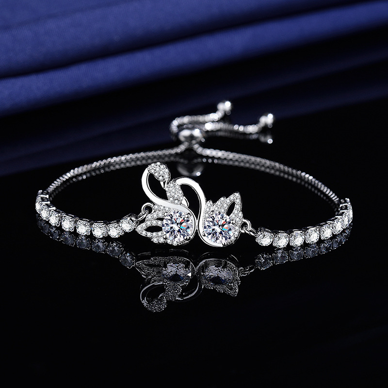 Korean and Japanese Live-Stream Hot-Selling Moissanite Luxury Niche Swan Bracelet 1 Carat Women's Pull-Out Bracelet Direct Manufacturer