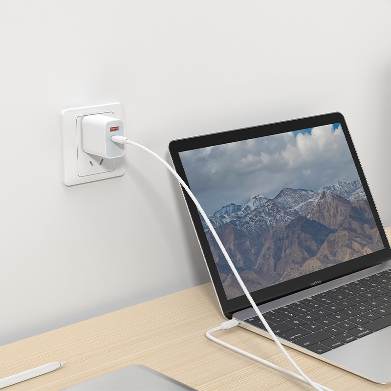 PD20w cabeza de carga adecuado para iphone12 13 teléfono móvil de Apple carga rápida cabeza multi-Puerto 20W nitruro de galio