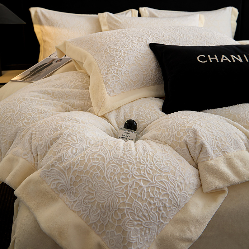 Espesado esculpido edredón de lana de leche una sola pieza de invierno de lana de coral doble edredón de lana de cuatro piezas conjunto de nuevo 2025