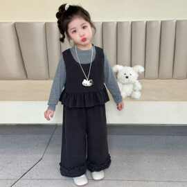 女童秋季套装超好看中小童2026新款女宝宝背心裤子灰色三件套童装