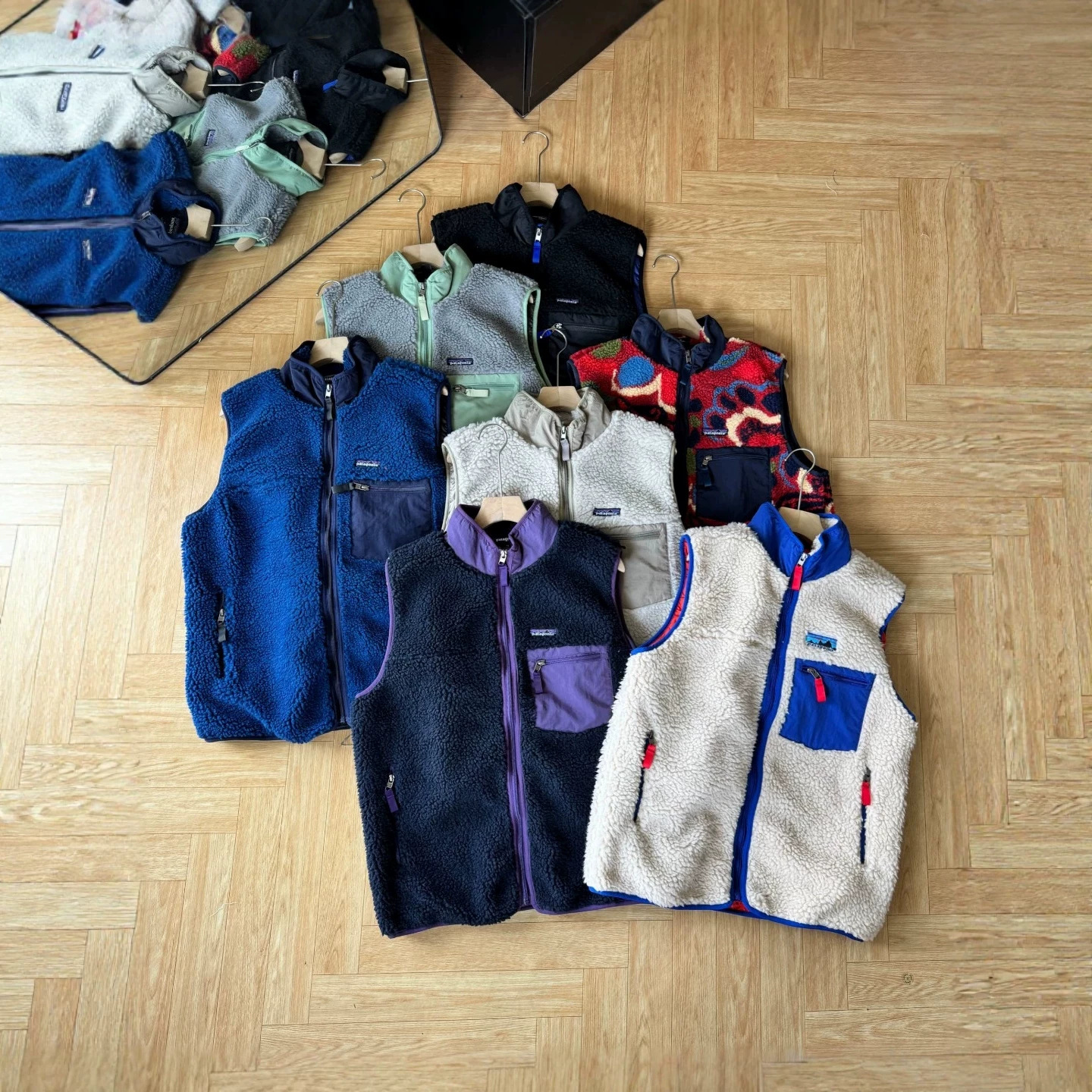American-style autumn new style, same style as the Bata pta seven colors all together, sleeveless stand collar fleece casual vest, couple style