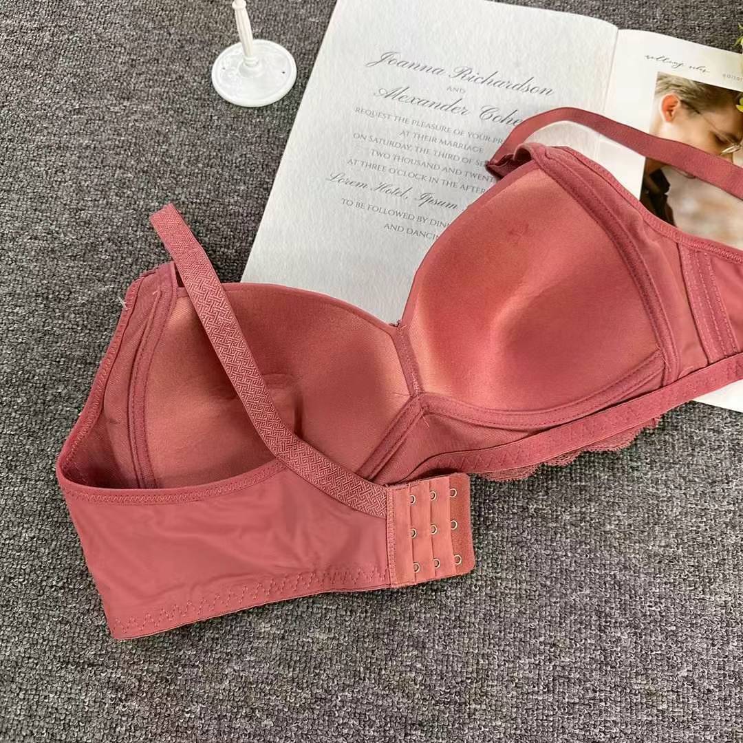 Bra de ropa interior de madres transfronterizas delgado de mediana edad sin anillo de acero cómodo bra de algodón agrupado grande bra al por mayor