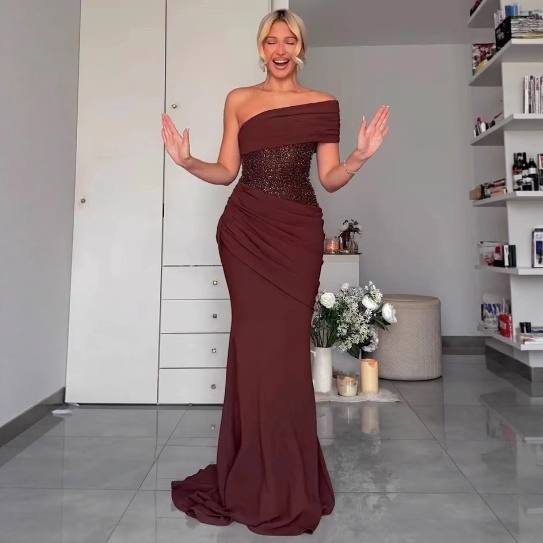 Sdm209 Elegant Splicing One-Shoulder Fishtail Long Dress Party Evening Dress Sexy Long Dress Export Supply Batch