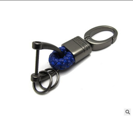 Llavero de metal creativo nuevo trenzado cuerda coche llavero Martin hebilla pequeño regalo colgante