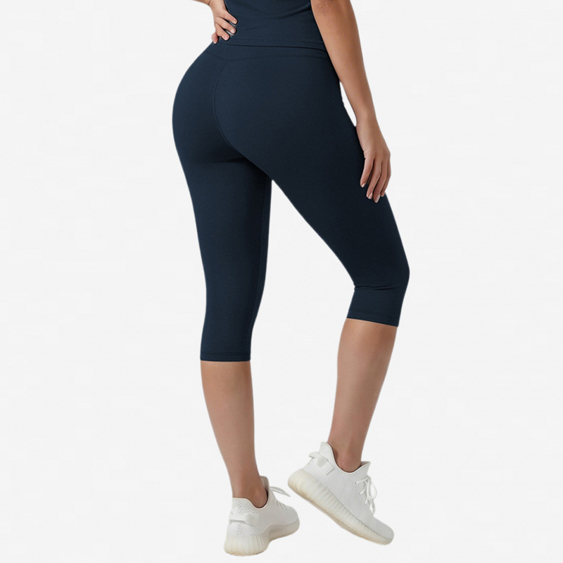 Deportes al aire libre transfronterizos pantalones de manga corta y pantalones largos de siete puntos, pantalones de velocidad seca, cintura alta y caderas levantadas, juegos deportivos para mujeres de verano ropa de yoga de fitness
