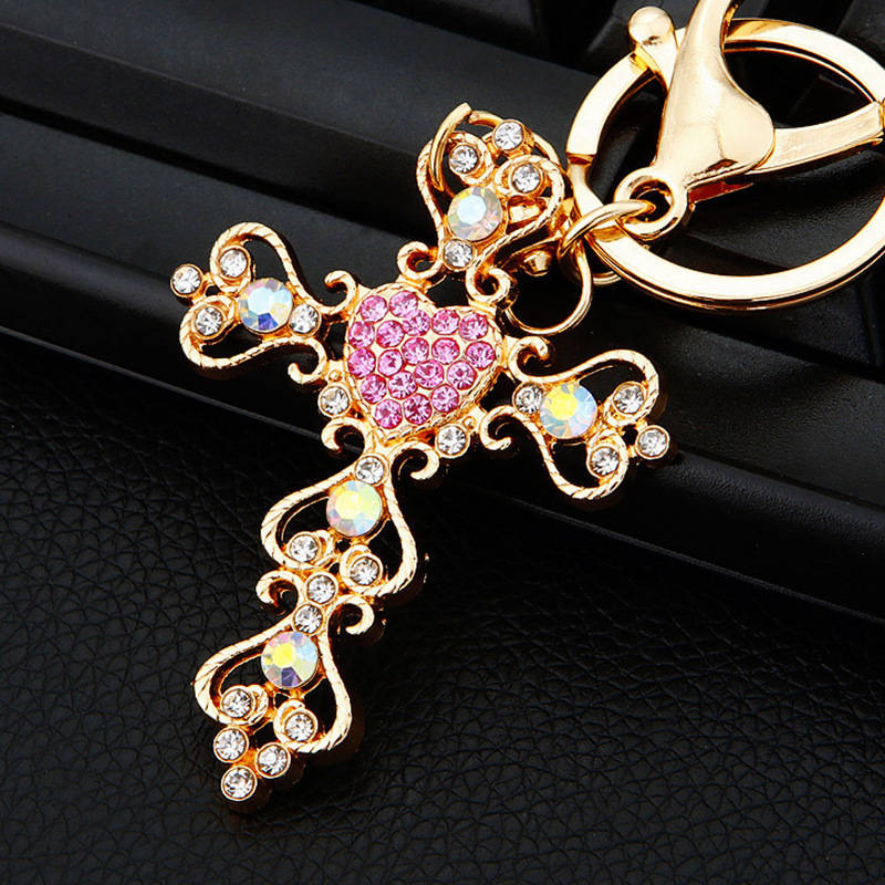 Diamond-encrusted Love cross car key chain metal key chain ring men's and women's bag pendant creative cross-border gift