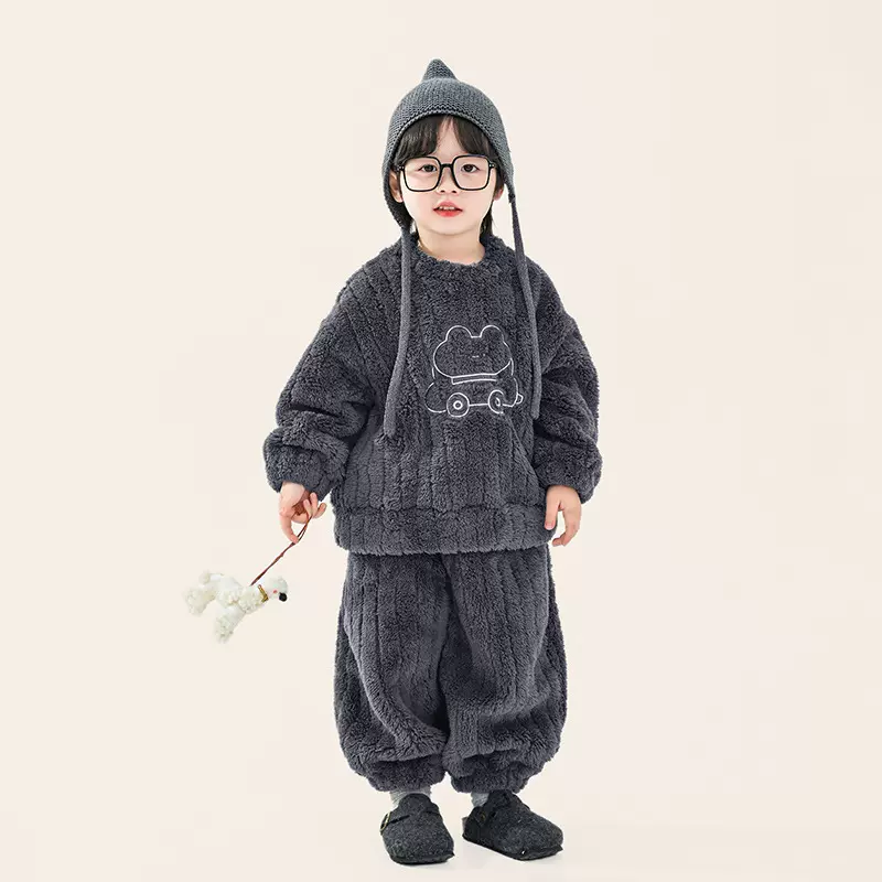 畅果服饰男童睡衣冬装新款儿童珊瑚绒家居服两件套中小童保暖套装