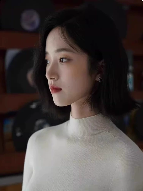  Woolen knitted sweater, high collar