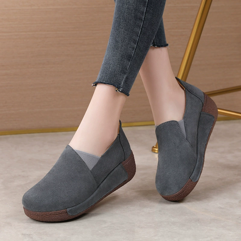 2024 Весенние кожаные кроссовки на толстой подошве Корейская мода Толстые подошвы-качки женские одиночные туфли Мама туфли Повседневные женские туфли