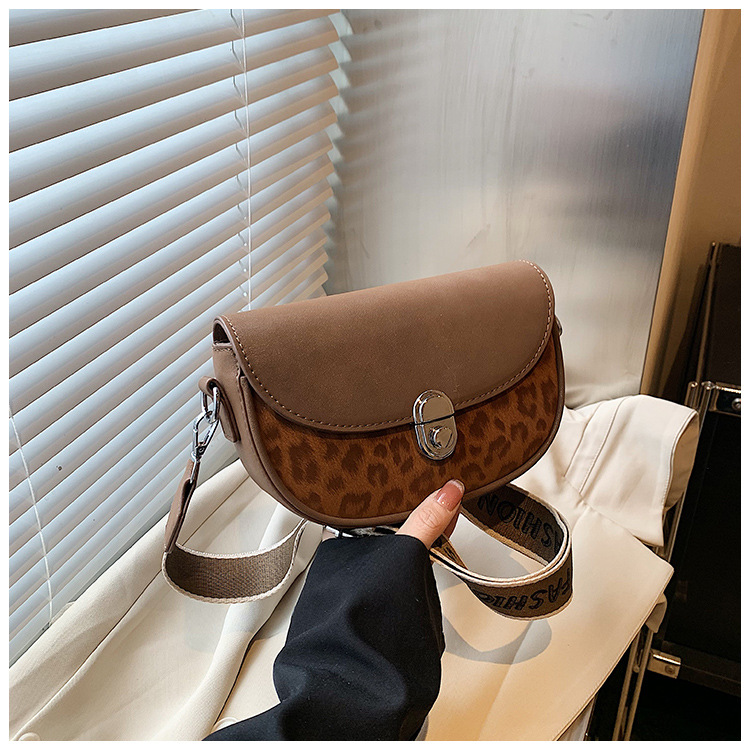 Niche Premium Feeling Crossbody Leopard Satteltasche Damen Neue Retro Mode Schultertasche_voghion.com