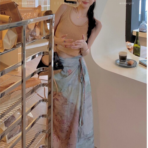 Retro Western-style tie-dyed skirt, women's clothing, summer new national style, new Chinese sexy vest, two-piece set