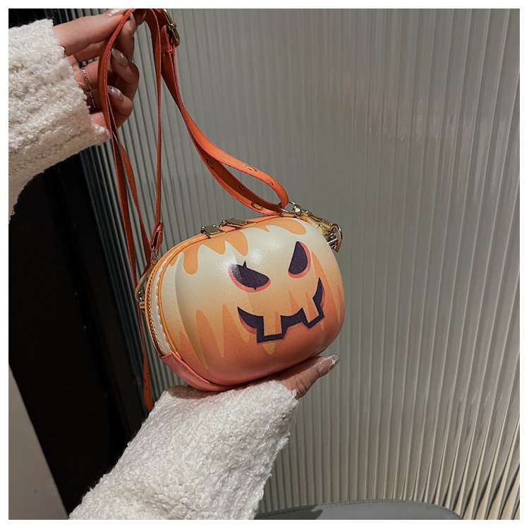 All Seasons Season Women's Gender Streetwear Style Halloween Women's Medium Pu Leather Pumpkin Streetwear Zipper Shoulder Bag Circle Bag Crossbody Bag