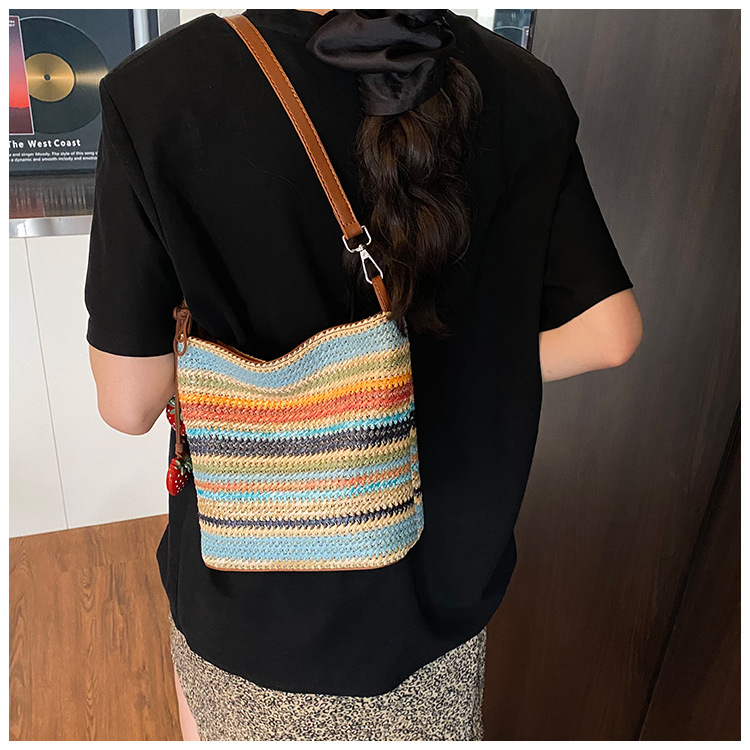 Handmade woven bag for women, 2025 new style straw woven bag, versatile shoulder bag, seaside vacation crossbody bag, bucket bag undefined