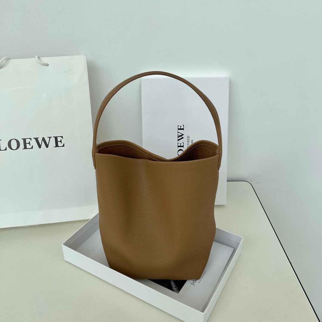 牛革トートバッグ女性のための 2025 新しいシングルショルダー大容量ショッピングバッグカジュアル怠惰なスタイル脇の下バッグ通勤バッグ