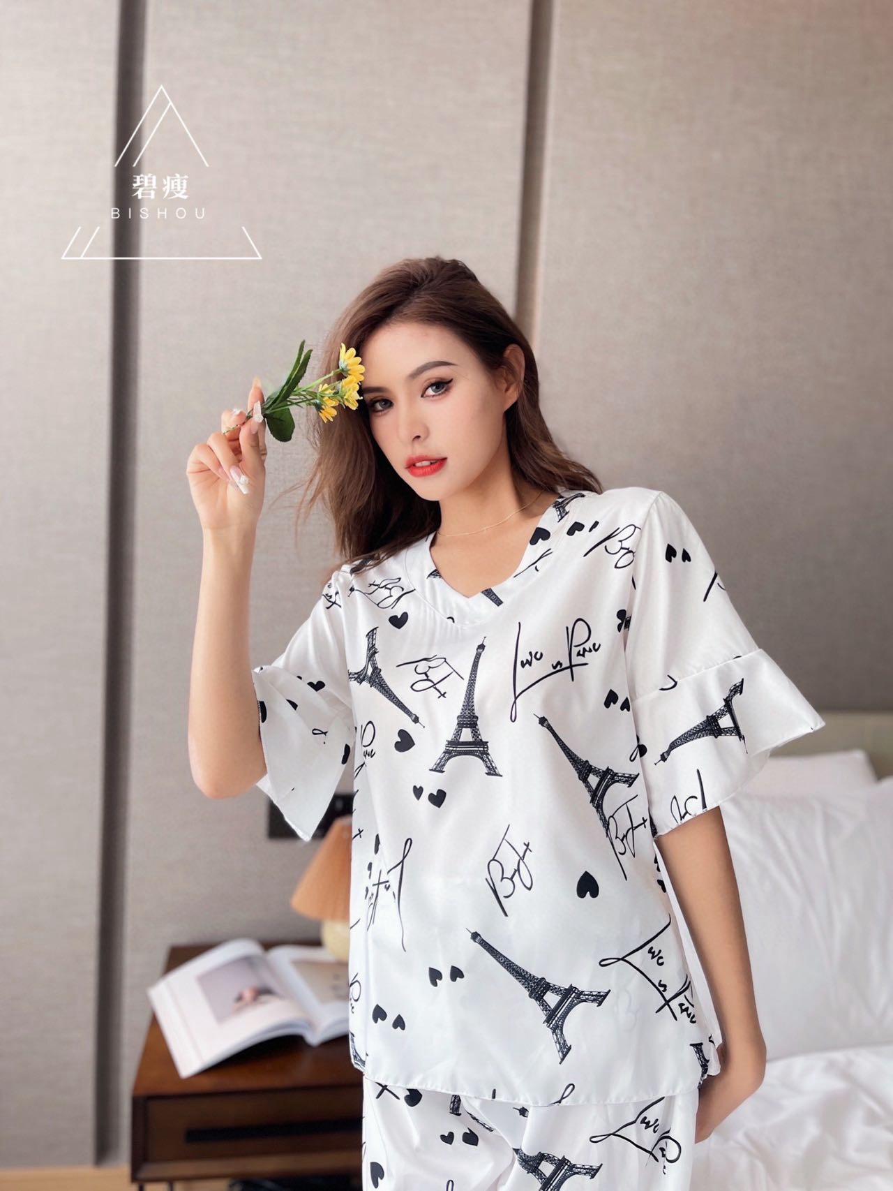 2022 Spring and summer new pattern pajamas printing Borneol Thin section ventilation Home Furnishings Easy Short sleeved shorts suit