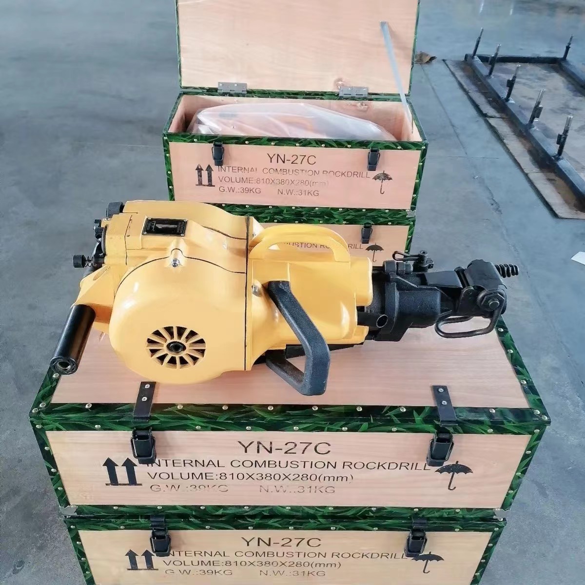 单人操作大功率汽油冲击钻 汽油锤